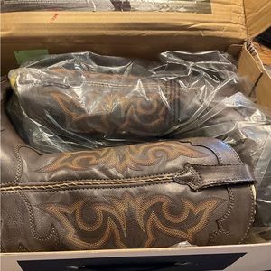 Womens durango boots size 8